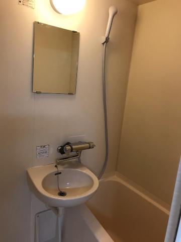 バス・シャワールーム　バス