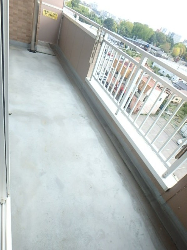 バルコニー　図面と現状に相違がある場合には現状を優先．．．