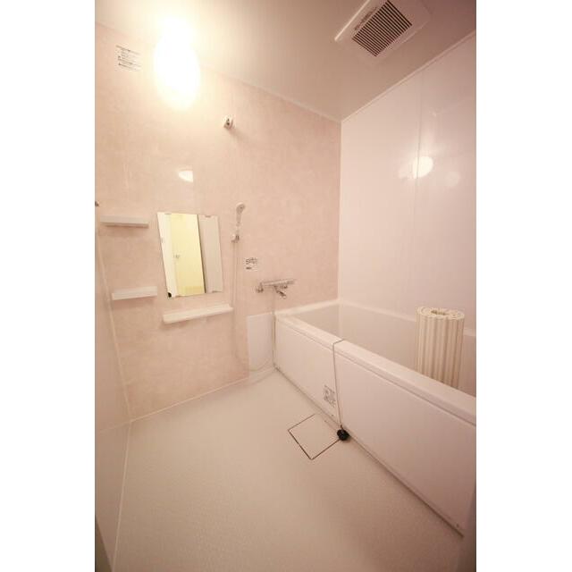 バス・シャワールーム　※前入居前の写真です