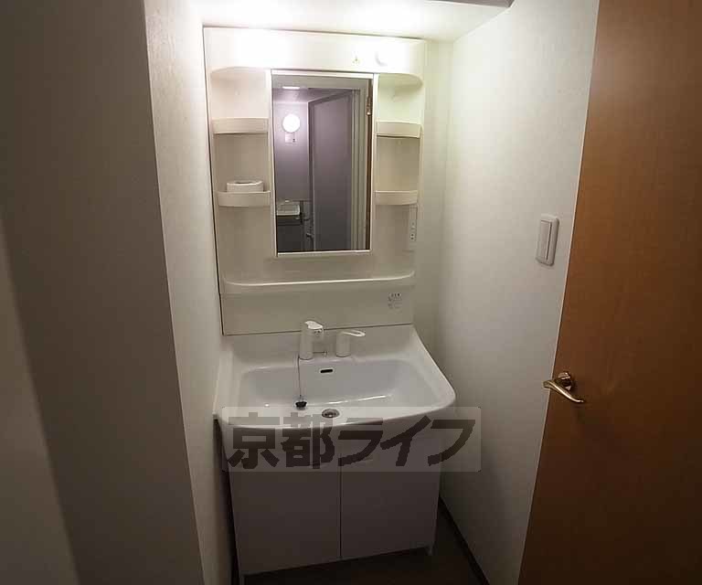 洗面設備　便利なシャンプードレッサーです。