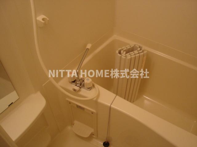 バス・シャワールーム　キレイなバスルームで疲れもなくなりますね★