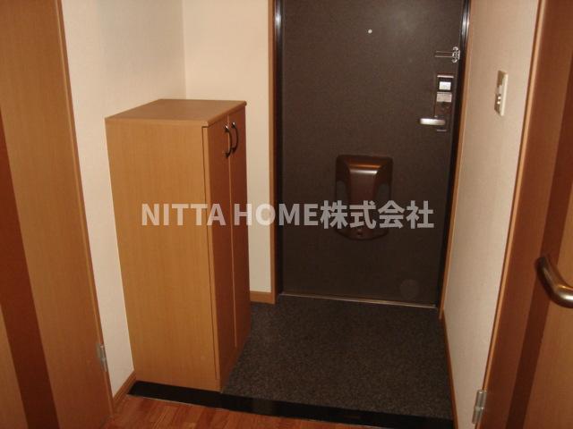 玄関　広いスペースの玄関です★