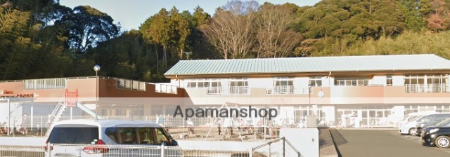 幼稚園・保育園　子育てセンターとものもり地域子育て支援センターはなえみ（幼稚園・保育園）まで765m