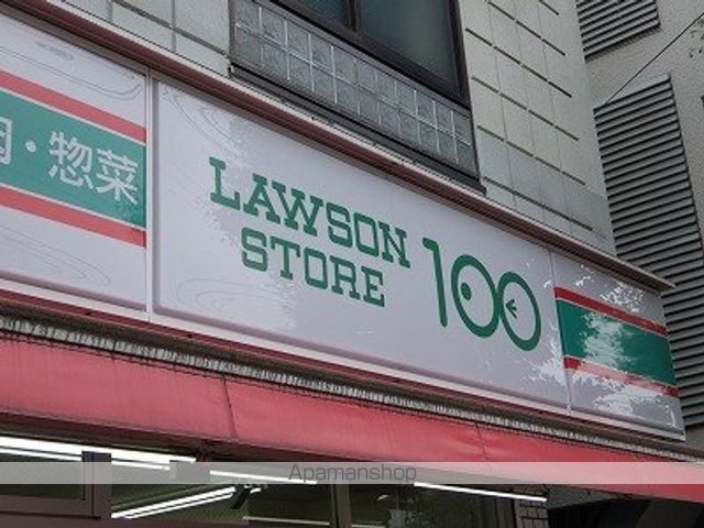 コンビニ　ローソンストア１００（コンビニ）まで142m