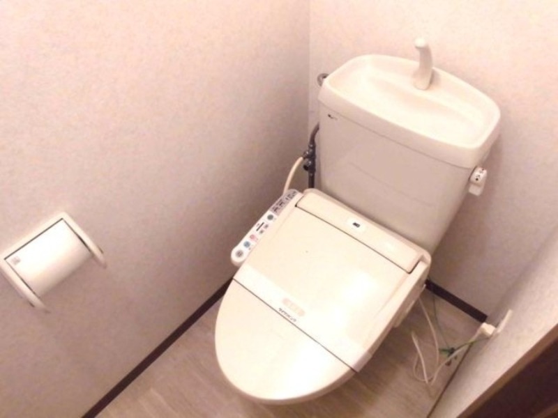 トイレ　図面と現状に相違がある場合には現状を優先