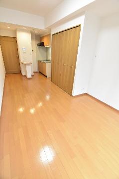 居室・リビング　室内