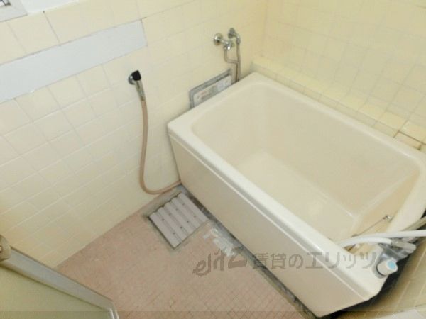 バス・シャワールーム　風呂