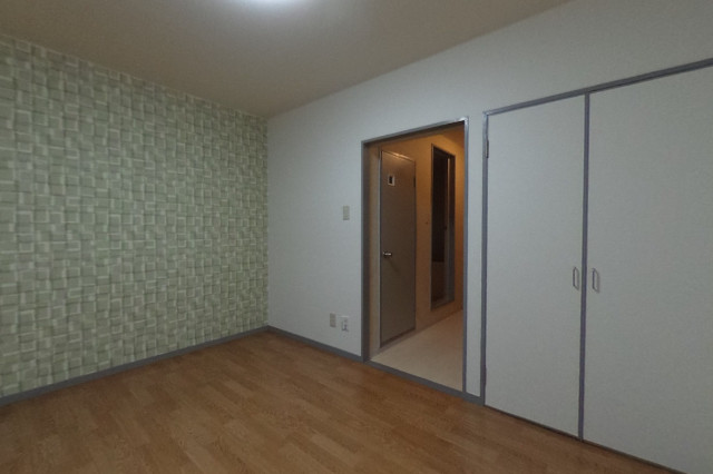 居室・リビング　現況が相違する場合は現況を優先致します。