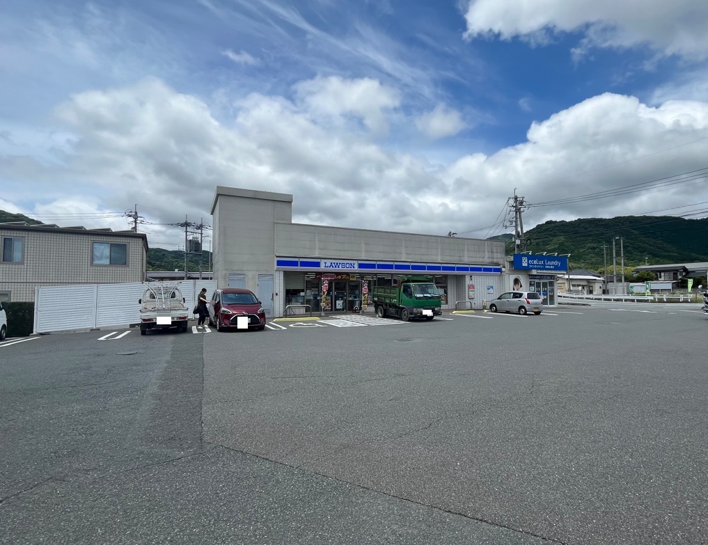 コンビニ　ローソン山口吉敷佐畑店（コンビニ）まで998m