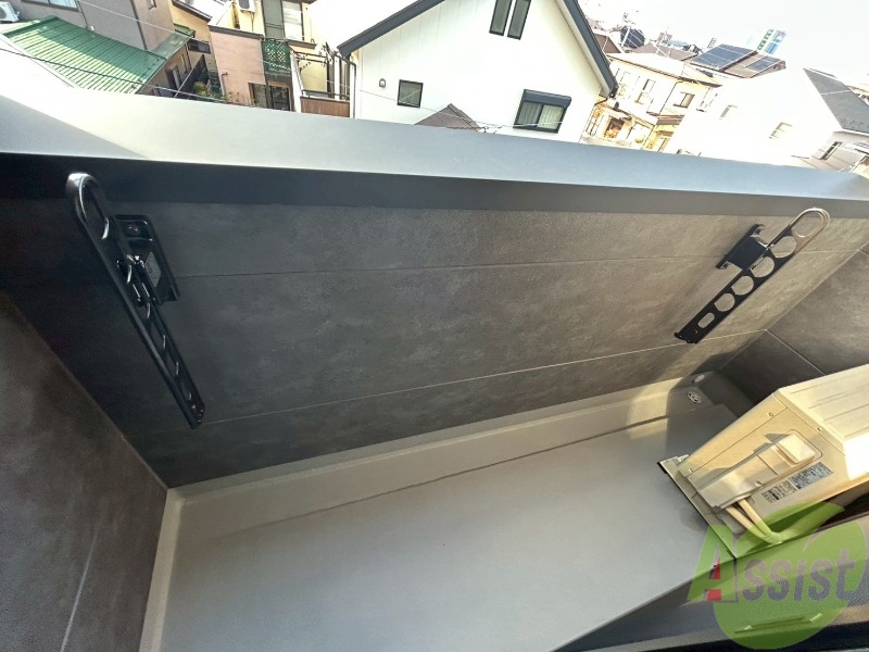 バルコニー　お洗濯物も干せるスペースのあるバルコニーです。