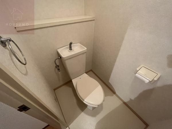 トイレ　落ち着いたトイレです