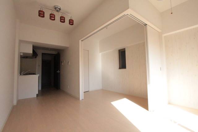 居室・リビング　９．６帖のリビングです