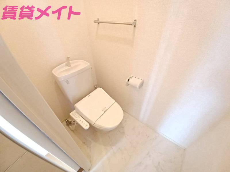 トイレ　同タイプのお部屋です。