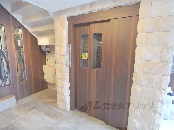 その他設備　エレベーター