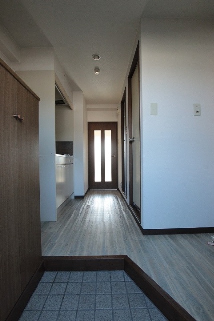 玄関　同物件別号室