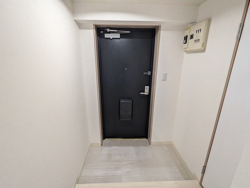 玄関　現況優先