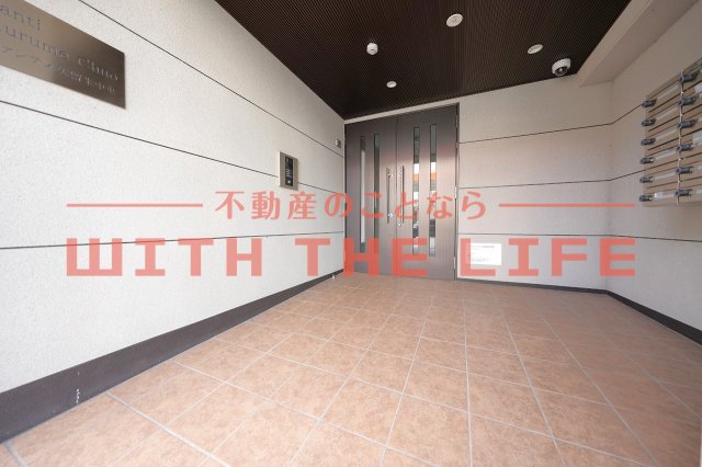 エントランス　ゆとりのあるエントランスです