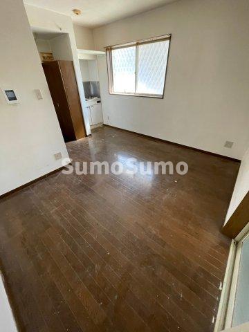 その他部屋・スペース　落ち着いた色調の寝室です