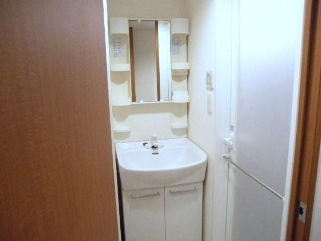 洗面設備　※別部屋の参考写真です。