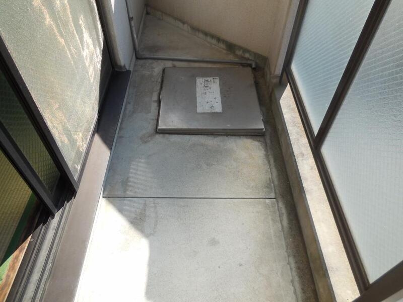 バルコニー　日当たりバッチリ、ふかふかのお布団で眠れますよ。