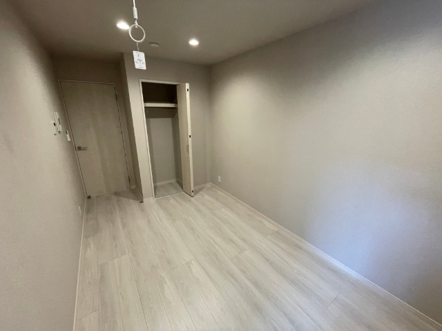 その他部屋・スペース　ベランダ側からの室内