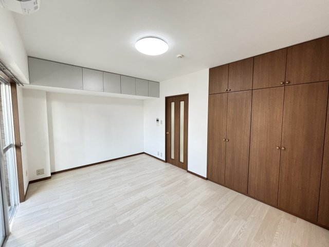 居室・リビング　☆8.6帖洋室☆※参考写真