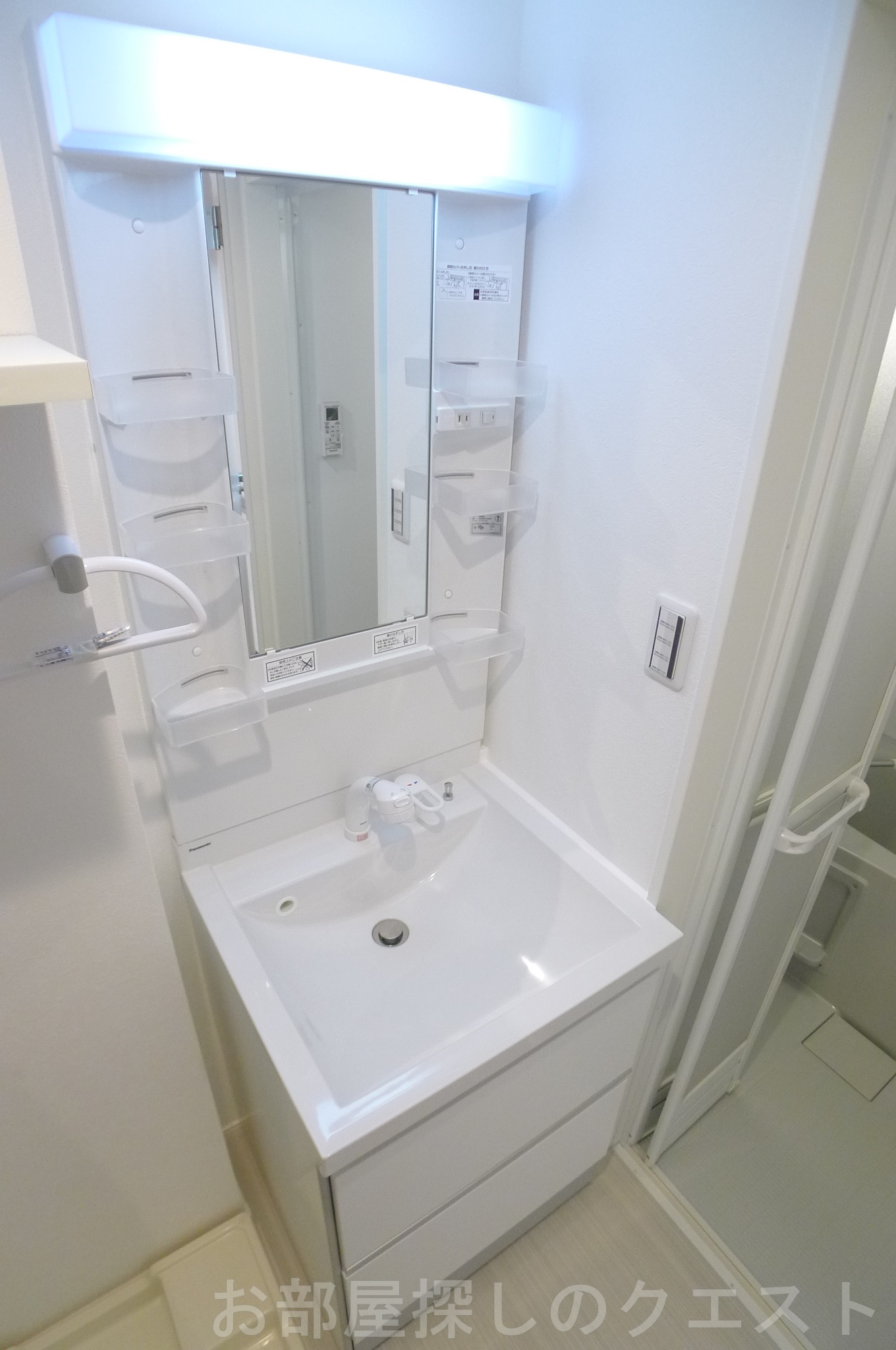 洗面設備　（写真は同物件イメージです。）