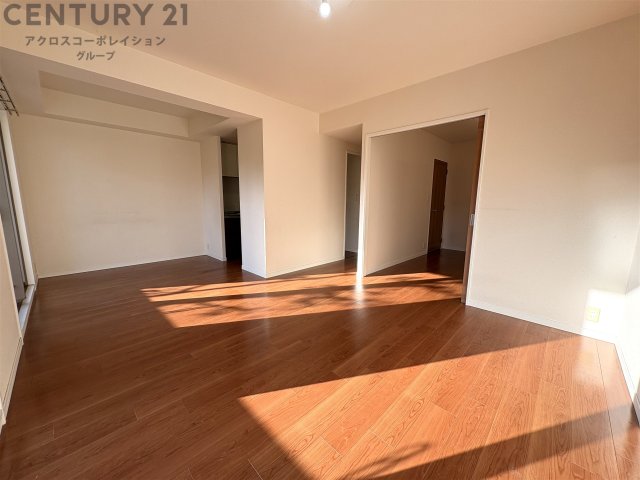 居室・リビング　15.6帖の広々としたLDK☆