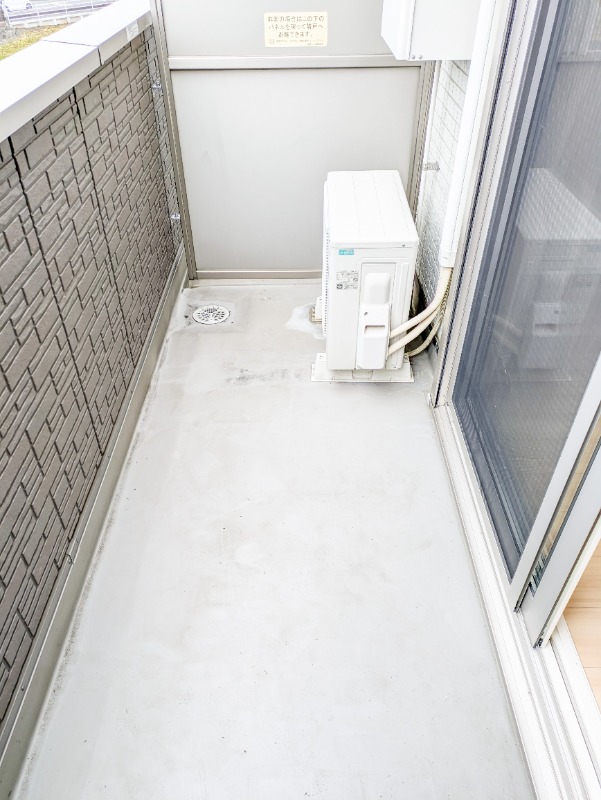 バルコニー　図面と現状に相違がある場合には現状を優先