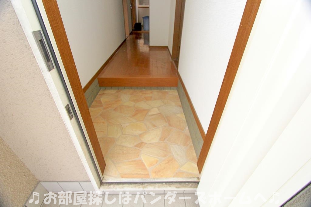 リヴェール津田駅前の玄関写真