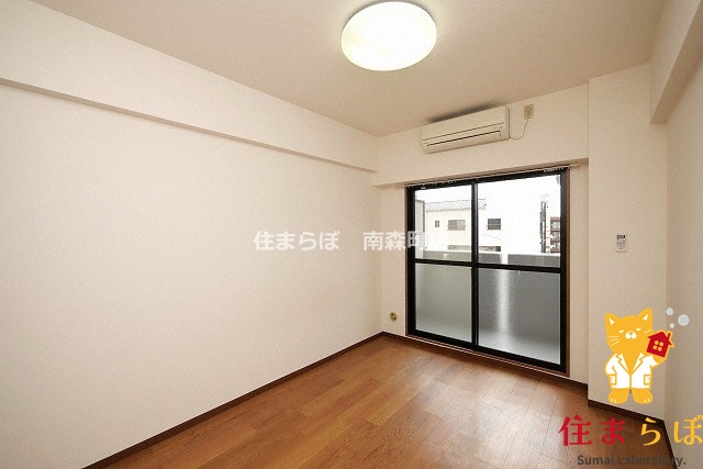 居室・リビング　「“合う暮らし”を、LINEで一緒に描こう。」