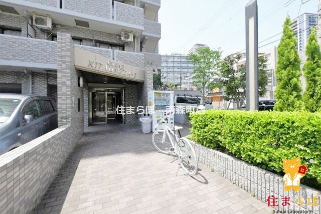 エントランス　「暮らしの設計図は、ここから始まります。」