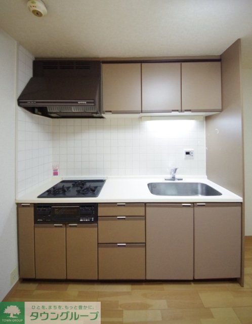 キッチン　システムキッチン(3口ガス・グリル付)