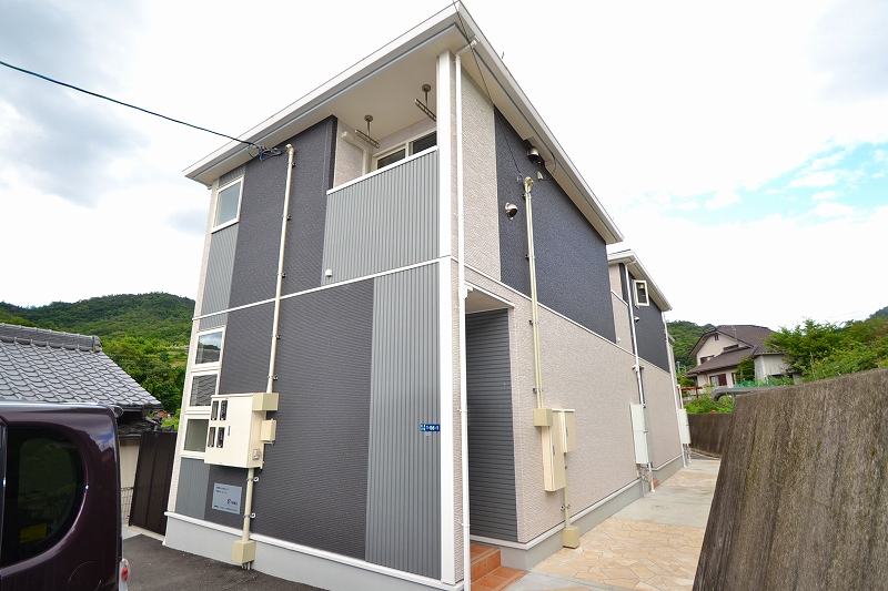 建物外観　お問合せはシティホーム海田センター　082-821-2227