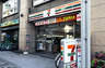 コンビニ　セブン－イレブン外神田２丁目妻恋坂店（コンビニ）まで1m