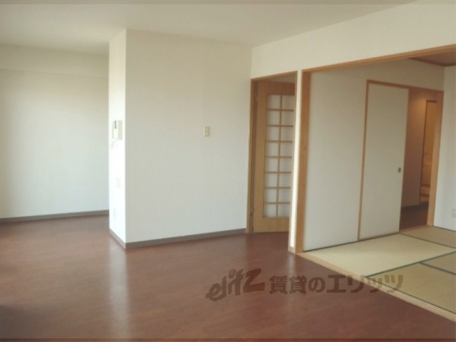 居室・リビング　リビング