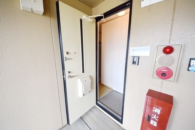 玄関　別号室参照