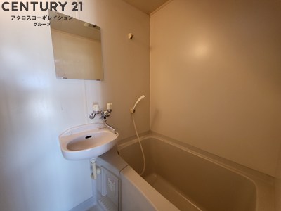 バス・シャワールーム　シンプルで機能的なユニットバスです！