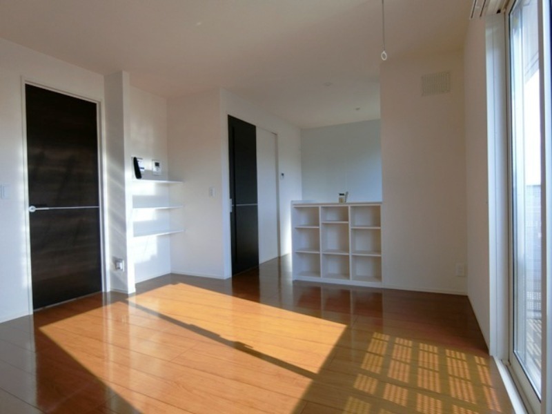 居室・リビング　図面と現状に相違がある場合には現状を優先