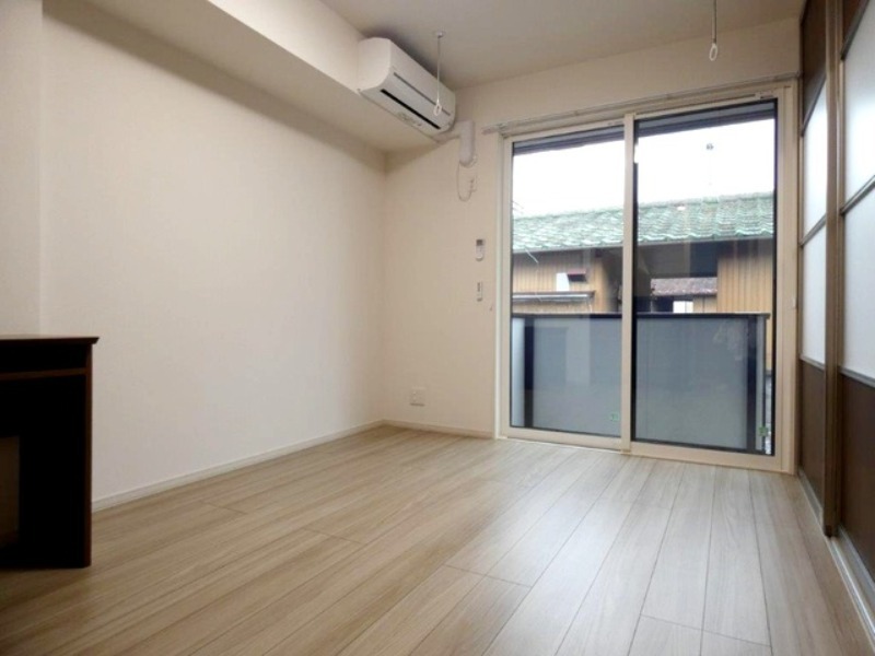 居室・リビング　図面と現状に相違がある場合には現状を優先