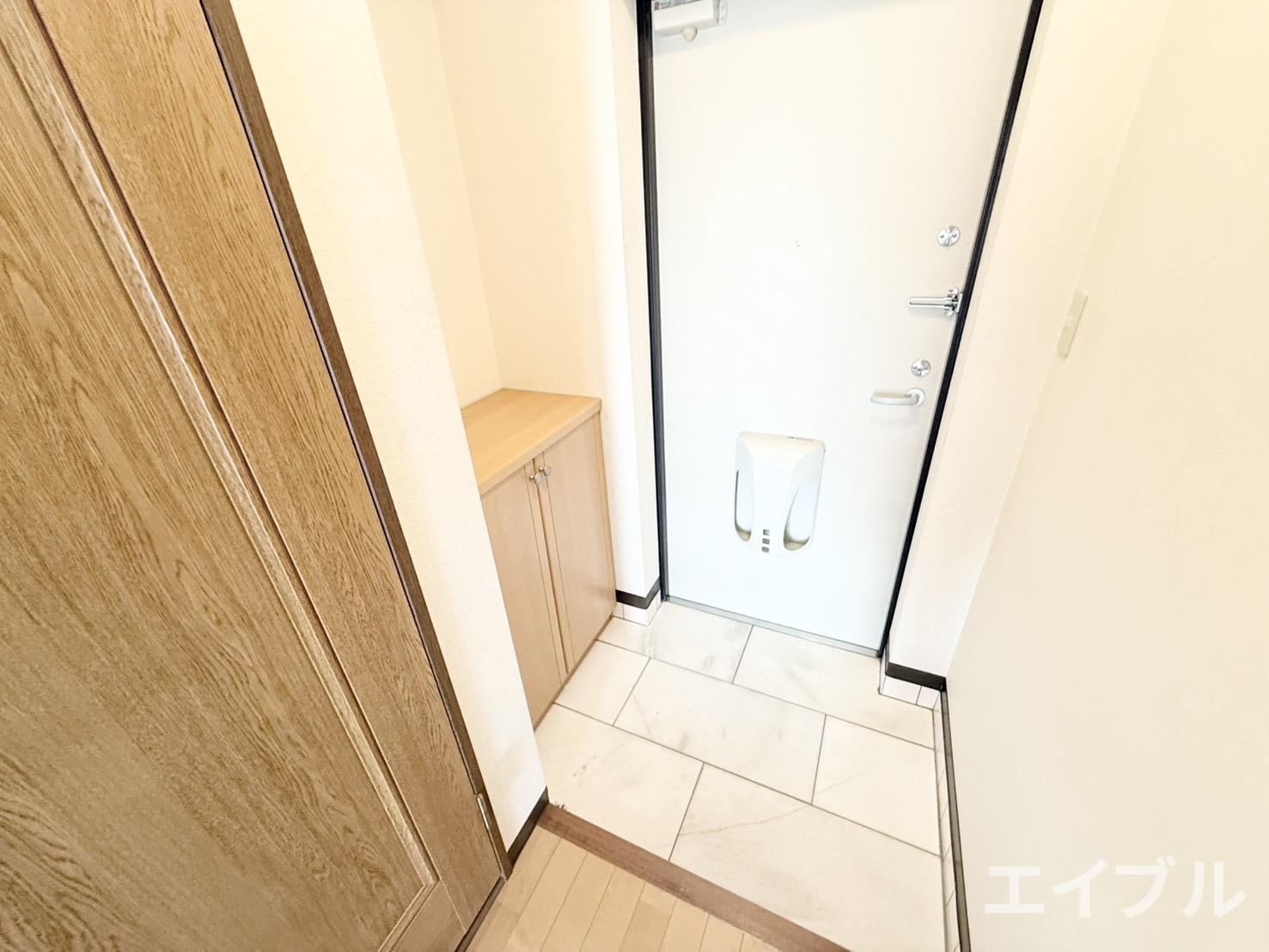 玄関　同型反転タイプ