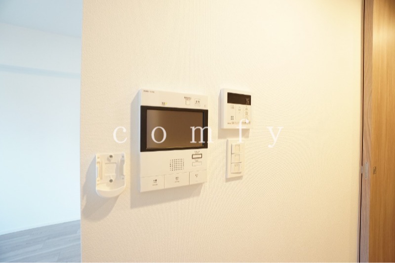 セキュリティ　モニター付きインターホン