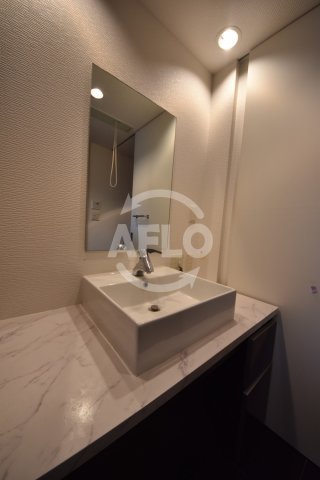 洗面設備　W.O.B.NISHIUMEDA　洗面台