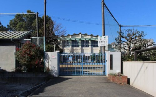 小学校　富田林市立錦郡小学校（小学校）まで1095m