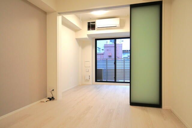 居室・リビング　☆明るい居室☆