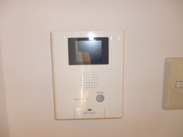 セキュリティ　急な訪問者開錠前にモニター確認出来る　ＴＶドアホン