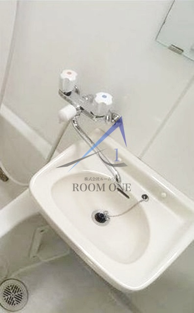 洗面設備　洗面台です。