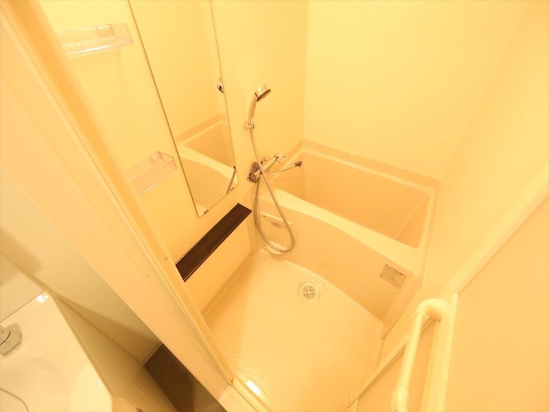 バス・シャワールーム　バスルーム　浴室暖房乾燥機付