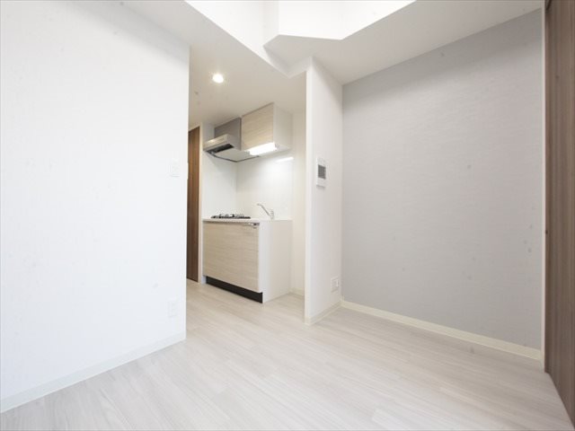 居室・リビング　ＤＫ5.9帖　洋室3.4帖とつなげても仕切っても使えます