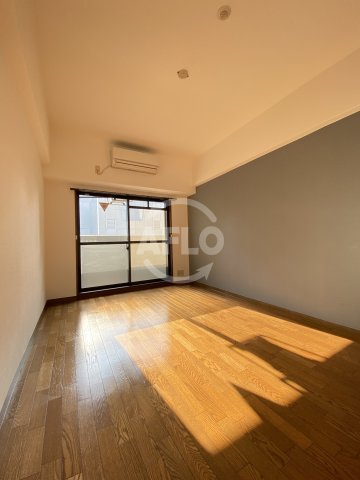 居室・リビング　エスリード本町　居間